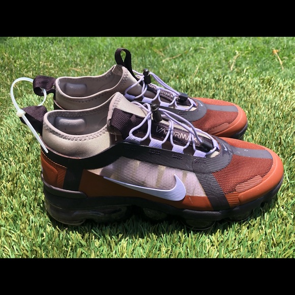 nike vapormax plus utility